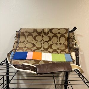 Coach Block Color Messager